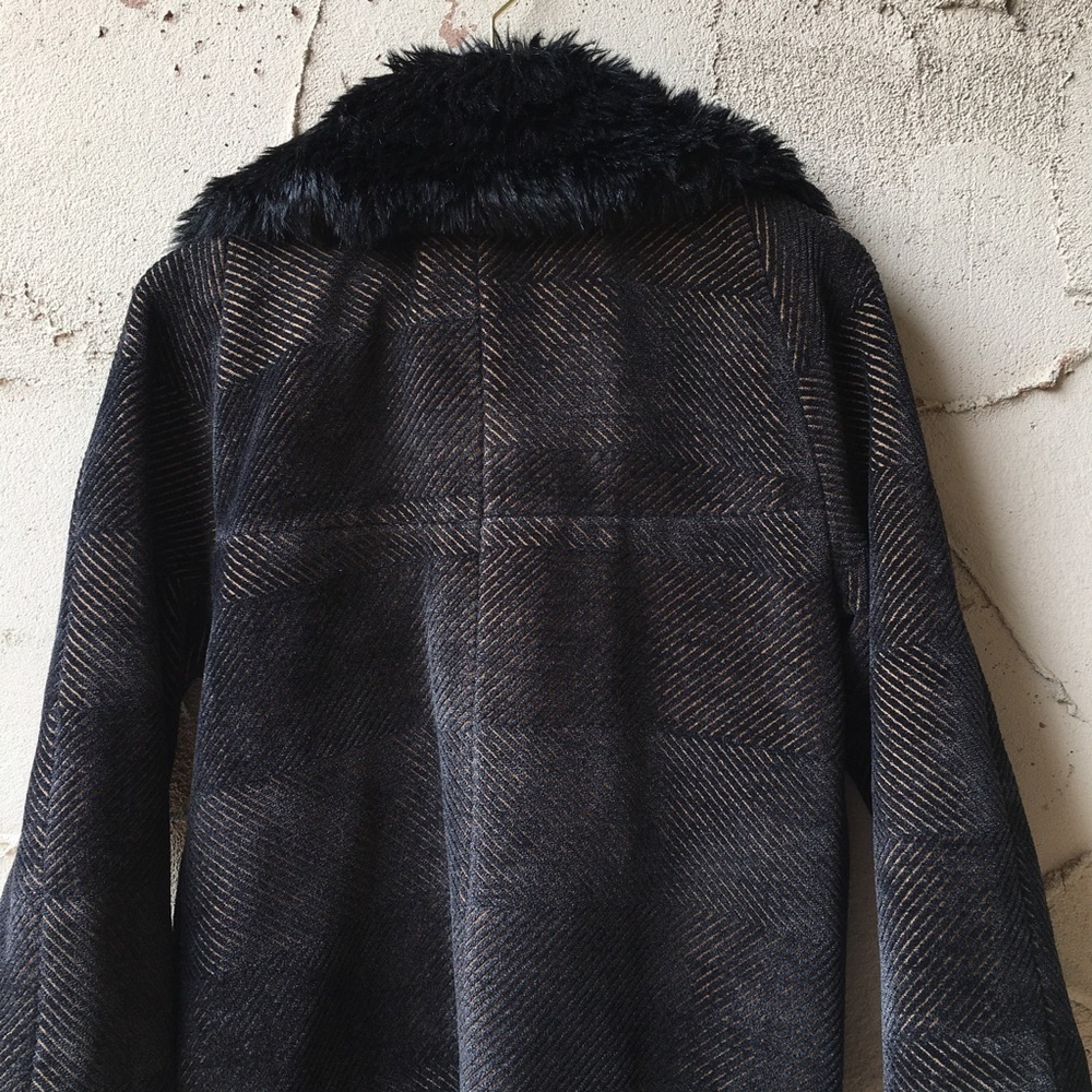 Reformation Rockefeller Coat in Queensland Size S - Picture 9 of 11